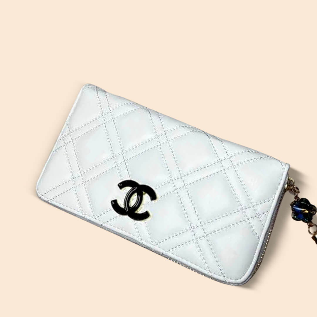 CC - White Zipped Quilted Leather Women's Wallet